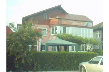 Roumanie Privát Costineşti, Extérieur